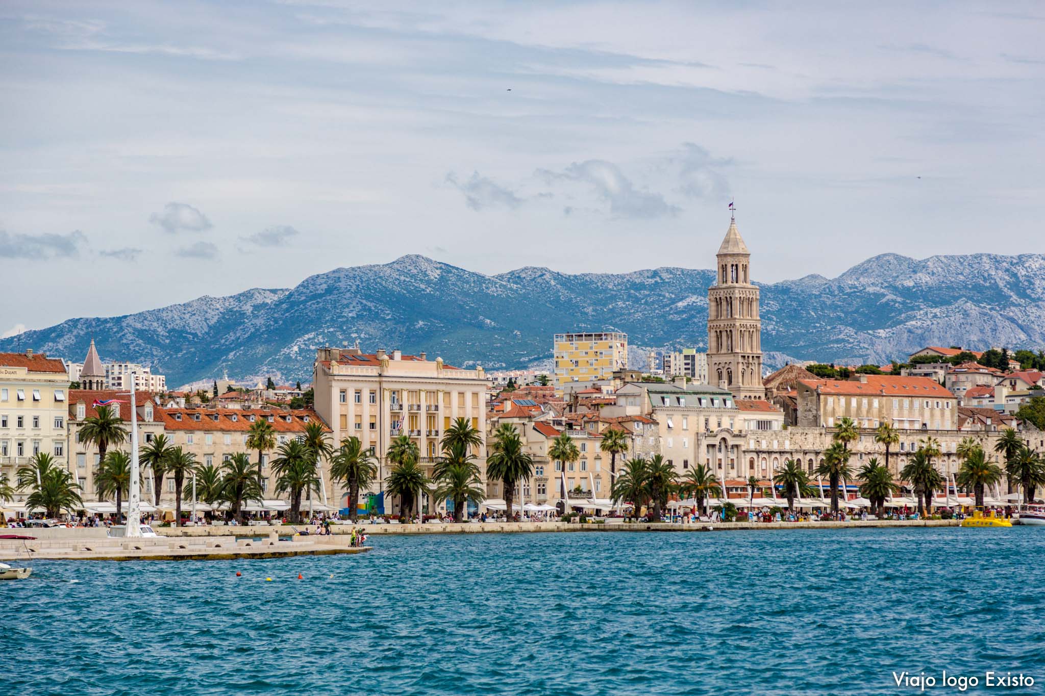 Curtindo a turística cidade de Split na Croácia